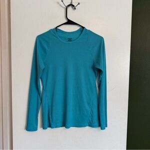Patagonia blue capilene 2 light weight base layer 
size medium